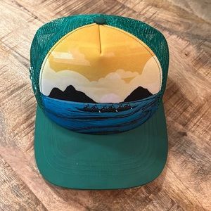 NEW Lanikai Canoe Club 2022 Racing trucker hat. SnapBack adjustable cap.